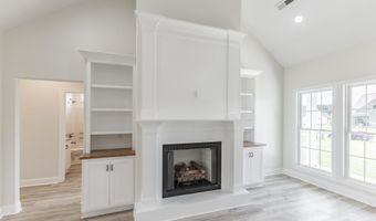 23307 Flossie Dr, Athens, AL 35613