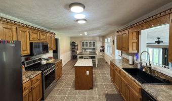 280 Saint Rd, Beech Bluff, TN 38313