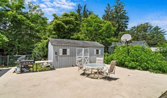 417 Main St, Bayville, NJ 08721