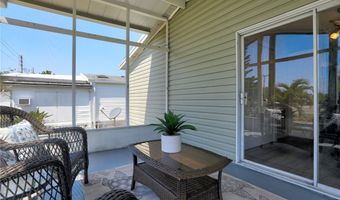 831 Vireo Dr, Barefoot Bay, FL 32976