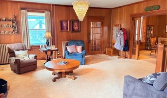 1404 S 8th St, Atchison, KS 66002