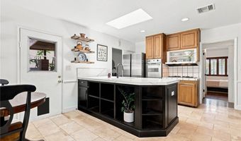 8337 Lennox Ave, Los Angeles, CA 91402