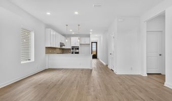 115 Peeps Ct, Adkins, TX 78101