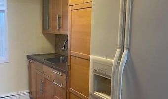 14 MEADOW St, Bayonne, NJ 07002
