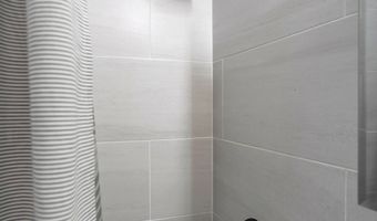 510 Deal Lake Dr 5J, Asbury Park, NJ 07712