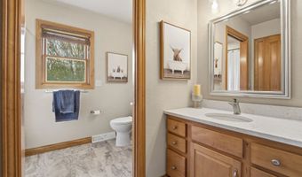 3208 S SOLITUDE Ln, Appleton, WI 54915