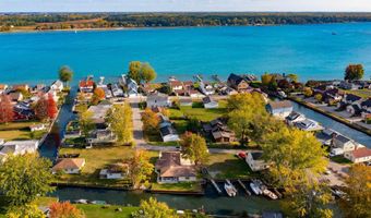 2037 W Park, Algonac, MI 48001