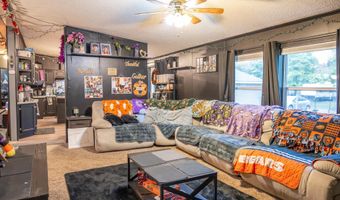 112 S College St, Adams, WI 53910