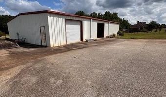 495 Hanley Rd, Hull, GA 30646
