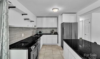 4930 Crestmont Dr, Charlotte, NC 28205
