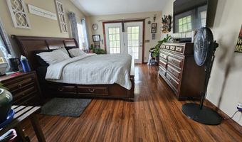 838 Rebecca Ct, Alford, FL 32420