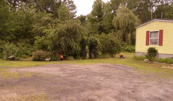 4 Brackett Hill Rd, Alfred, ME 04002