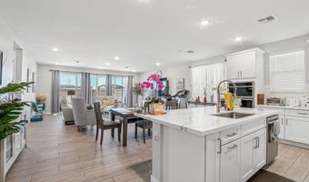 12018 W LUXTON Ln, Avondale, AZ 85323