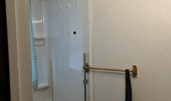 26 Cook St, Auburn, ME 04210