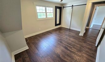 211 New Jersey Ave, Bergenfield, NJ 07621