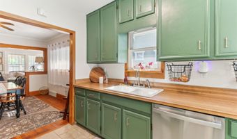 4518 Kingman Blvd, Des Moines, IA 50311