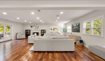 7324 AUBURN St, Annandale, VA 22003