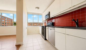 1301 S ARLINGTON RIDGE Rd S 508, Arlington, VA 22202