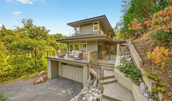 545 Ashland Creek Dr, Ashland, OR 97520