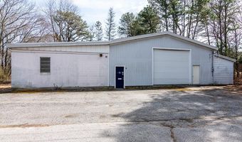 6 Chestnut St, Coventry, RI 02816