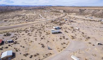 10 Seco Ct, Caballo, NM 87931