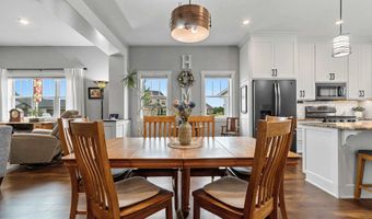 5401 N AMETHYST Dr, Appleton, WI 54913