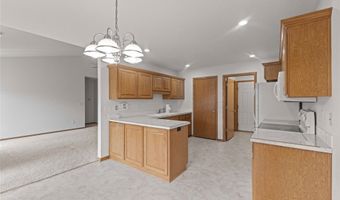 838 Lindsay Ct SW, Altoona, IA 50009