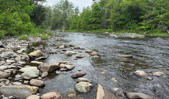 6 Maple Dr, Abbot, ME 04406