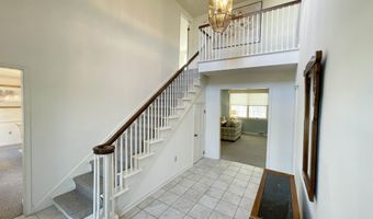 198 40th St, Avalon, NJ 08202