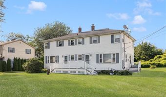 9 Chestnut Hill Rd B, Middletown, RI 02842
