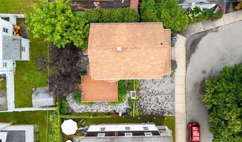 1 Slocum St, Newport, RI 02840