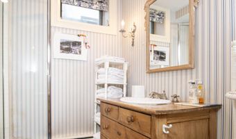 715 W Smuggler St, Aspen, CO 81611