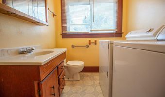 306 E College, Algona, IA 50511