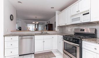 2 Stevenson Way, Narragansett, RI 02882