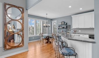 585 Burgess Cir, Aurora, OH 44202