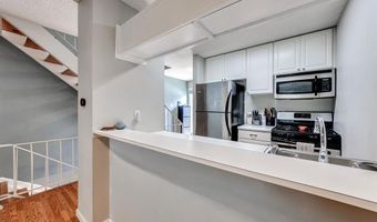 1210 Wicklow Rd A, Ballwin, MO 63021