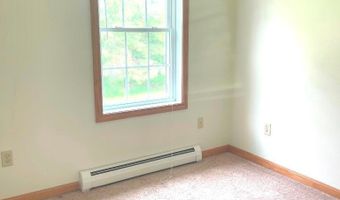 9 Crate Ln, Canaan, NH 03741
