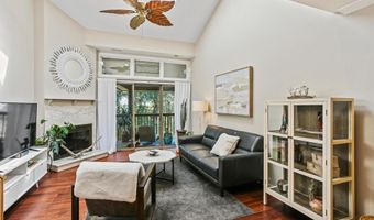 2010 QUAY VILLAGE Ct 201, Annapolis, MD 21403