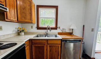 935 Gage St, Bennington, VT 05201