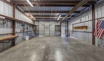 10863 La Vernia, Adkins, TX 78101