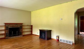 5004 Dunsmore Ave, Ashtabula, OH 44004