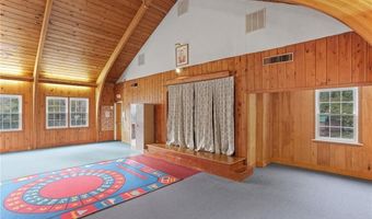 474 Chapel St, Burrillville, RI 02830