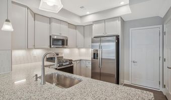 100 LAWNDALE Dr, Bowie, MD 20716