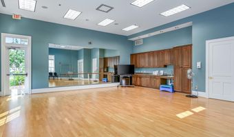 44360 OAKMONT MANOR Sq, Ashburn, VA 20147