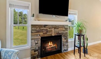 39 Curtis Miles Rd, Alexander, NC 28701