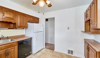 228 Newton Pl, Ballwin, MO 63021