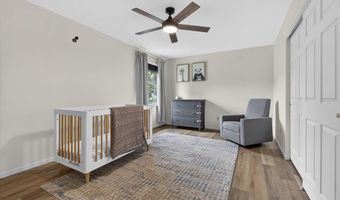 1428 Cedar Bluff Dr, Ballwin, MO 63021