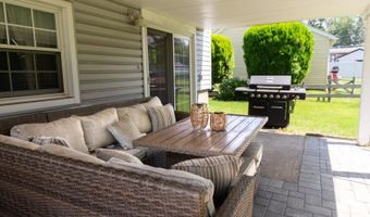 25 S Valley Rd, Bayonne, NJ 07035