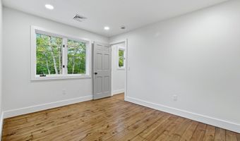 136 Goose Hill Rd, Chester, CT 06412