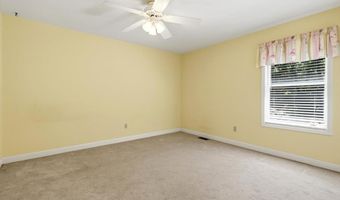 477 Redwood Forest Dr, Ballwin, MO 63021